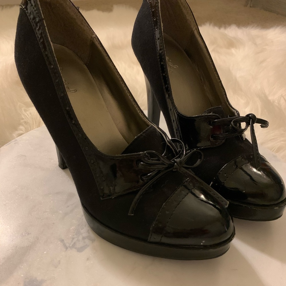 Black Qupid 7.5 heels